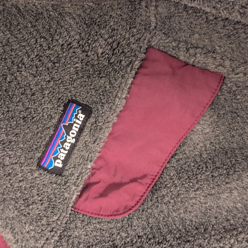 Patagonia Charcoal and Maroon/Burgundy Fleece Jacket